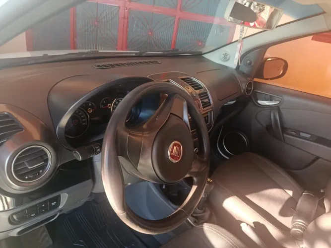 Fiat Palio Attractive 1.0 EVO Fire Flex 8V 5P 2017