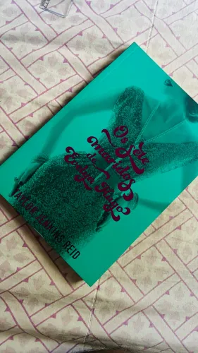 LIVRO OS SETE MARIDOS DE EVELYN HUGO