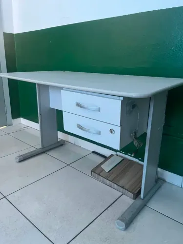 Mesa de escritório 