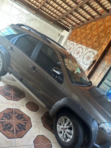 Imagem de Fiat Palio Week. Adv/adv Tryon 1.8 MPI Flex 2014