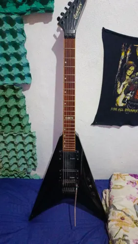 Guitarra Flying V condor
