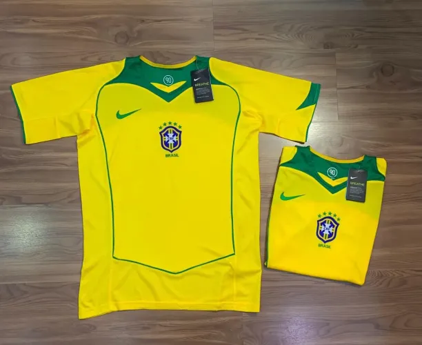 Camisa Retrô Brasil 2004