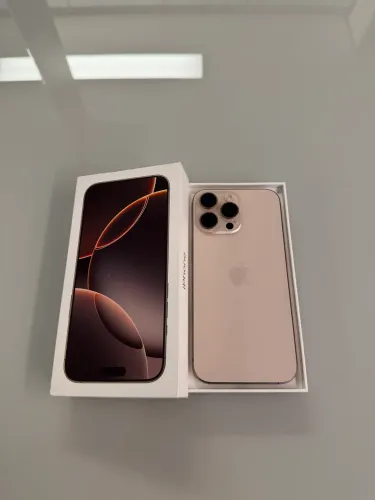 iPhone 16 Pro Max 256 gb muito novo