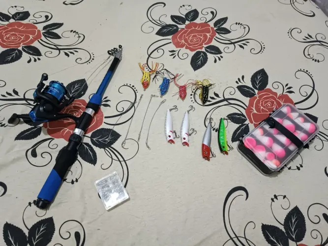 Kit de Pesca Iniciante Completo - Excelente Estado!