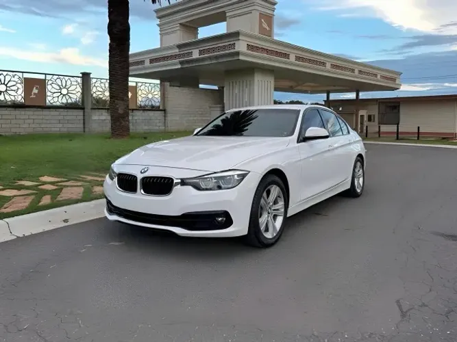 BMW 320I A Modern/sport TB 2.0/a.flex 16V 4P 2018