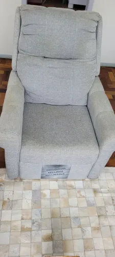 Poltrona Reclinável