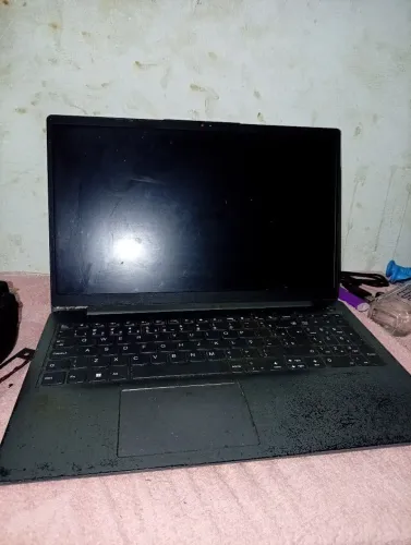Notebook Ideapad 3 com defeito na tela