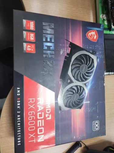 Placa de vídeo RX 6600 XT