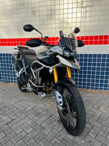 Vendo TIGER 900 RALLY PRO! Extremamente nova!