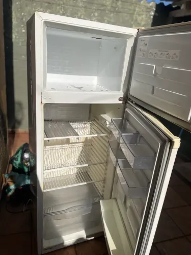 Geladeira com garantia e na promoção 