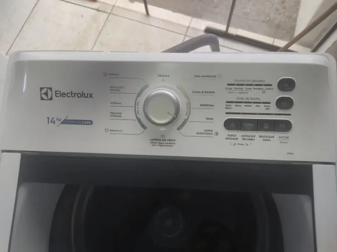 Vende-se uma máquina de lavar 