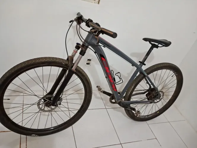 Bicicleta OGGI HACKER SPORT ARO 29