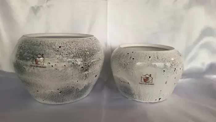 Kit 2 Vasos de Cerâmica Esmaltado Branco com Preto