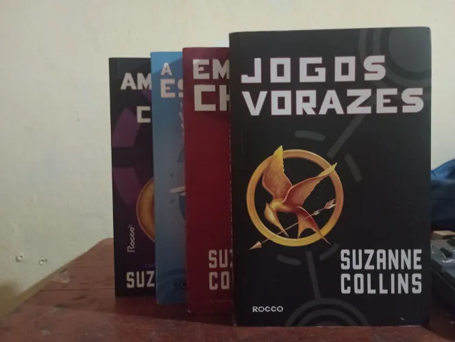 Livros de jogos vorazes .