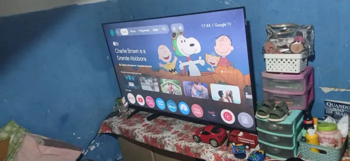 Vendo televisão 55 polegadas smart nova marca tcl 2000