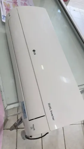 Ar-condicionado LG Dual Inverter 9.000 BTUs 220V + ThinQ