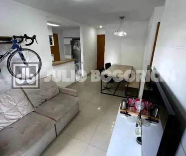 Condomínio Villas da Barra - Jacarepaguá Apartamento 2 quartos (1 suíte)