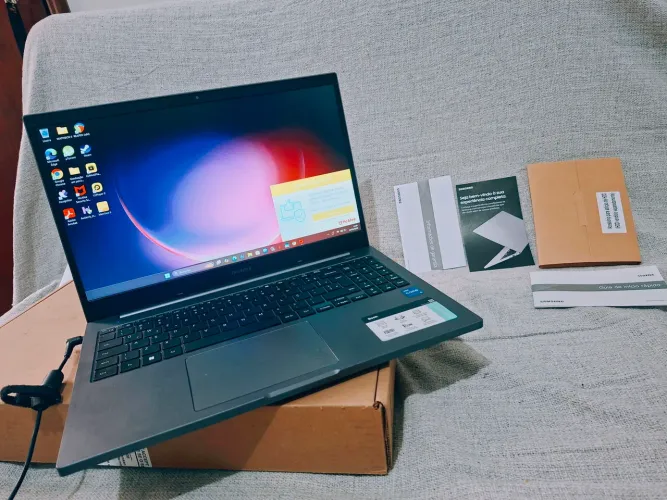 Samsung Book i5 SSD 256GB - Completo, NF