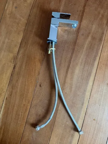 2 torneiras Misturador Monocomando Para Lavatório Mesa Bica Baixa Flaunt Cromado Perflex