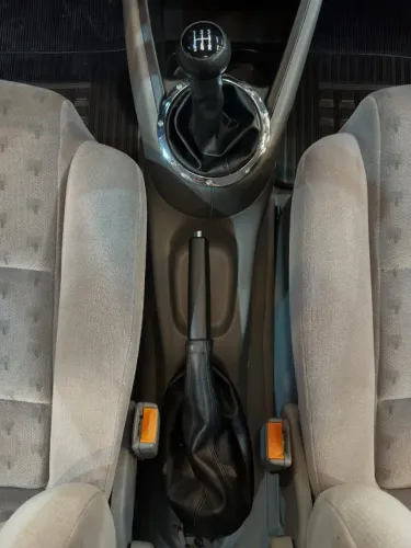 Volkswagen Gol Geração III 1.6 MI 8V Gasolina Mec. 4P 2000