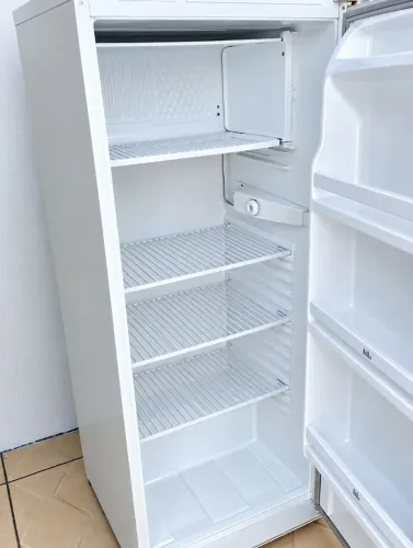 Geladeira 260 Litros - Frete incluso