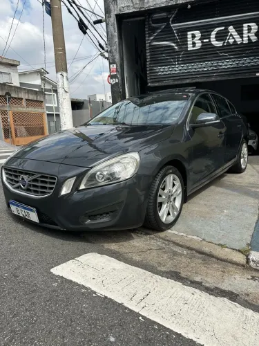 Volvo S60 T-5 2.0 240cv 4P 2012