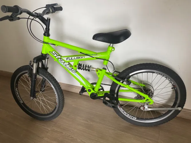 Bicicleta Aro 16 com marcha