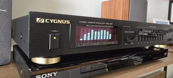 Equalizador Cygnus Regency GE-9010 - Raro