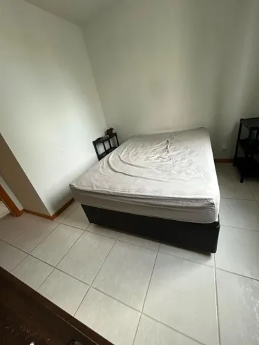 Cama de casal BOX com baú