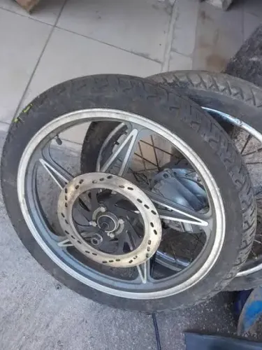 Rodas originais Suzuki yes 125