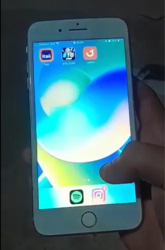 iPhone 8 Plus 