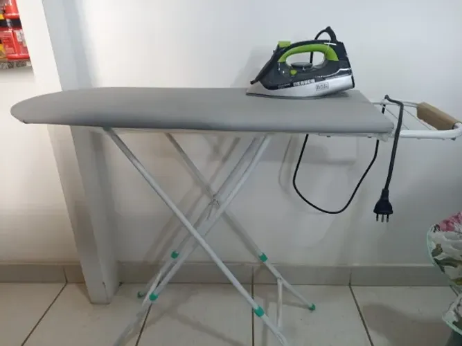 ? FERRO DE PASSAR A VAPOR BLACK+DECKER FX2700 + TÁBUA DE PASSAR DE BRINDE