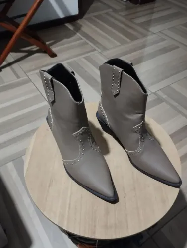Bota country cano curto