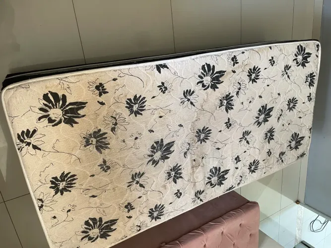 Vendo Cama 250 Reais