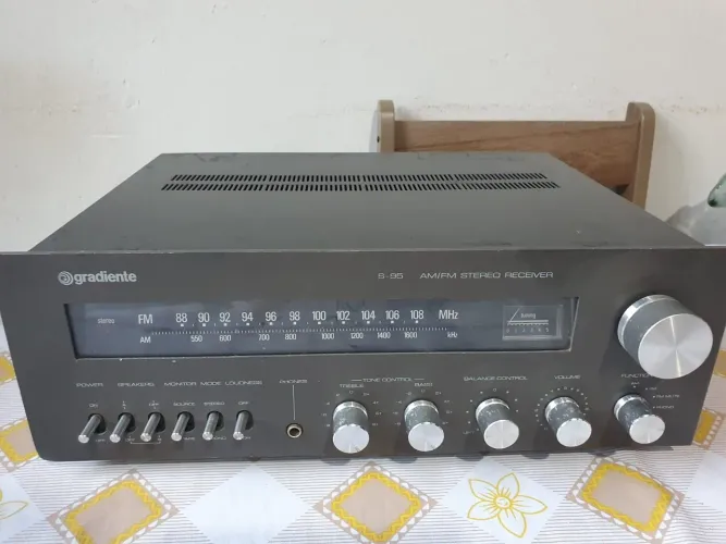 Lindo Receiver Gradiente s95