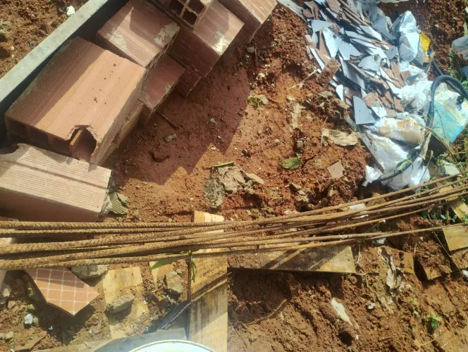 Barra de ferro 10 milímetros. 55,00 cada barra para retirar