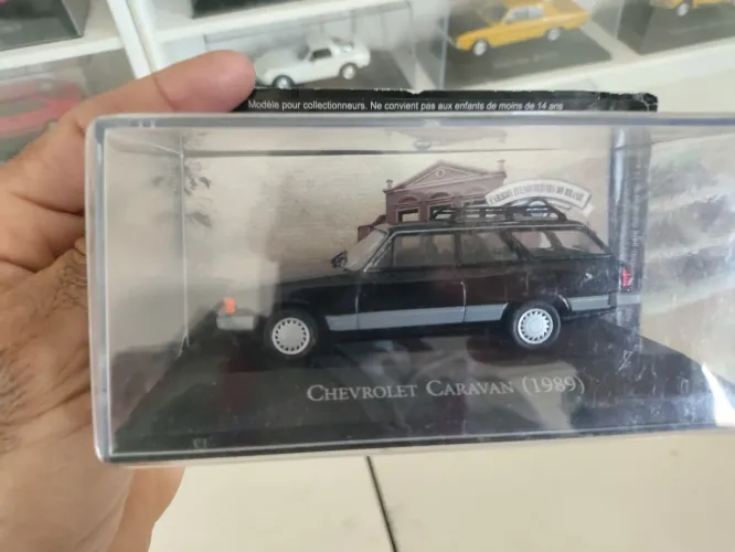Miniatura Carrinho Coleção Chevrolet Caravan 1989