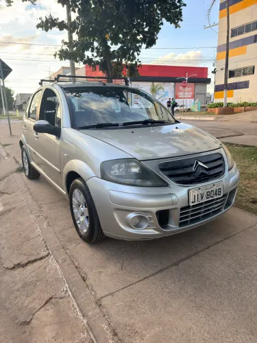 Citroen C3 GLX 1.4/ GLX Sonora 1.4 Flex 8V 5P 2012