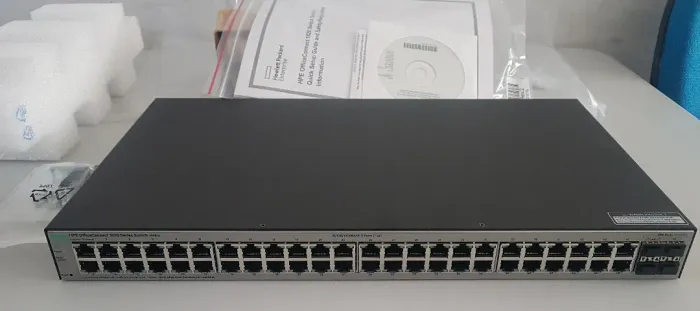 Switch Hpe Office Connect 1820 48g J9981a 48 Portas Gigabit 4 Sfp Ger