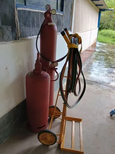 Vendo conjunto de solda acetileno e oxigênio 