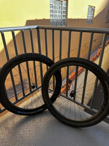 Rodas Semi-Novas Roval Control SL/28 furos