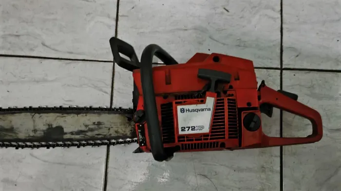 Soprador e podador de cerca viva husqvarna roçadeira, motoserra 
