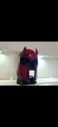 Capacete Magneto Marvel Legends