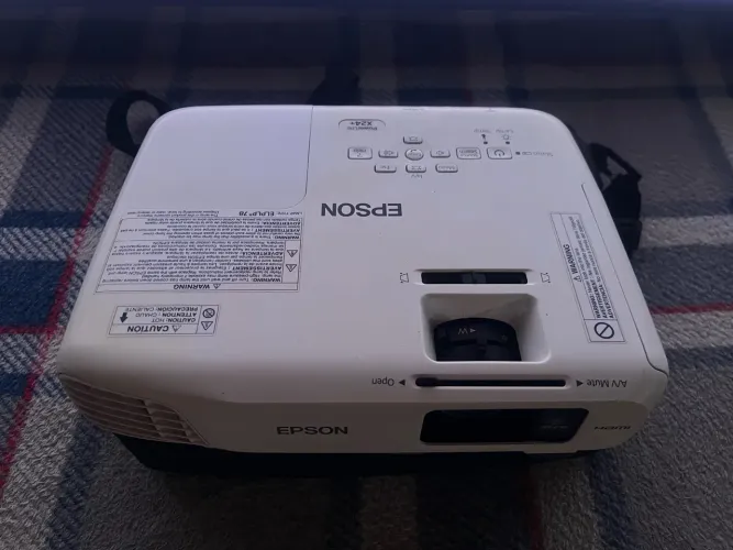 Projetor Epson X24+