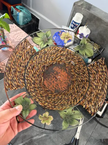Fruteira de ferro adornada