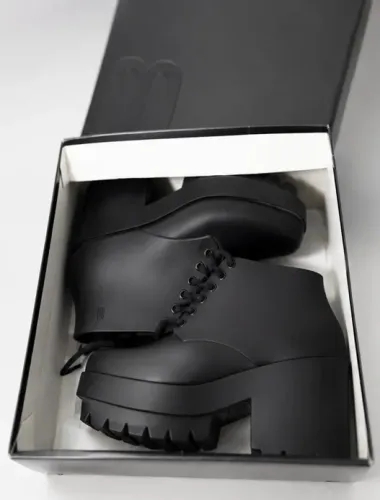 Coturno Melissa Stellar Preto - n 37 - Usado