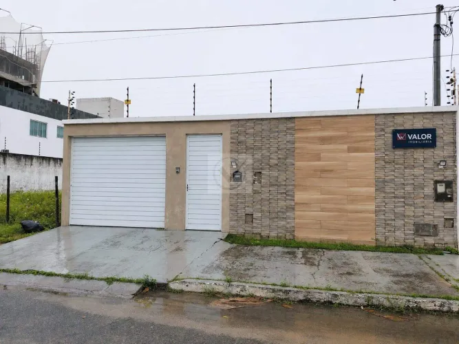 Casa à venda, 4 quartos, 1 suíte, 3 vagas, Aruana - Aracaju/SE