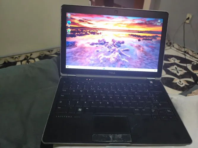 Notebook Dell Latitude E6230 | Core i5 | 4GB RAM | Windows 10 
