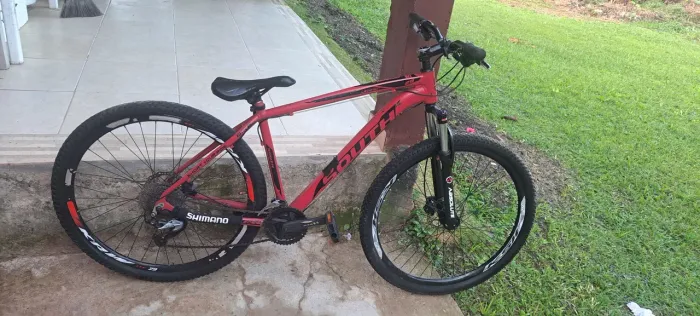 Bicicleta aro 29/ 21 marchas