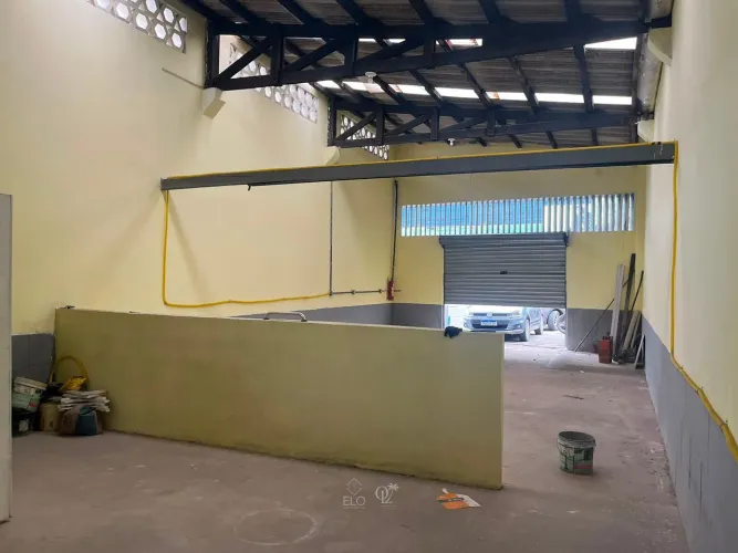 Galpão Comercial para Locação | 100 m² | Excelente Localização na Av. Itabuna